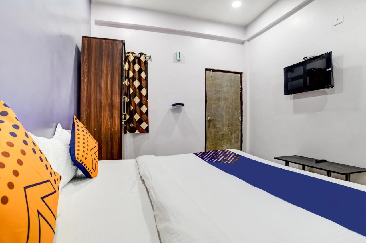 Spot On 76764 Hotel Lux Indore Luaran gambar